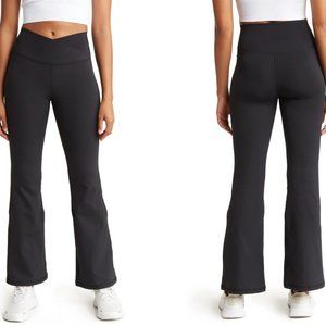 Wonderlink Elastic Free V-Back Flared Yoga Pants